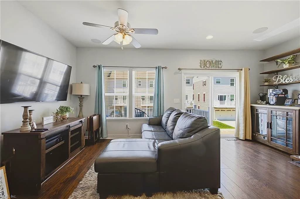 404 Spring Hill PL, SMITHFIELD VA 23430 thumb 9