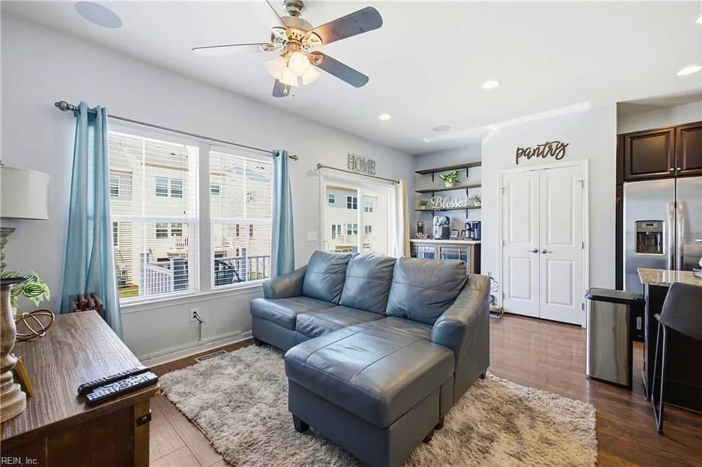 404 Spring Hill PL, SMITHFIELD VA 23430 thumb 10