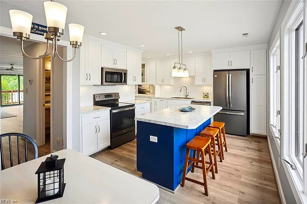 28 Sandie PT, PORTSMOUTH VA 23701 thumb 9