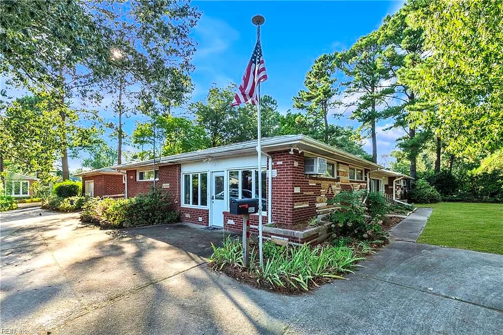 4841 Princess Anne RD, VIRGINIA BEACH VA 23462 - Main photo