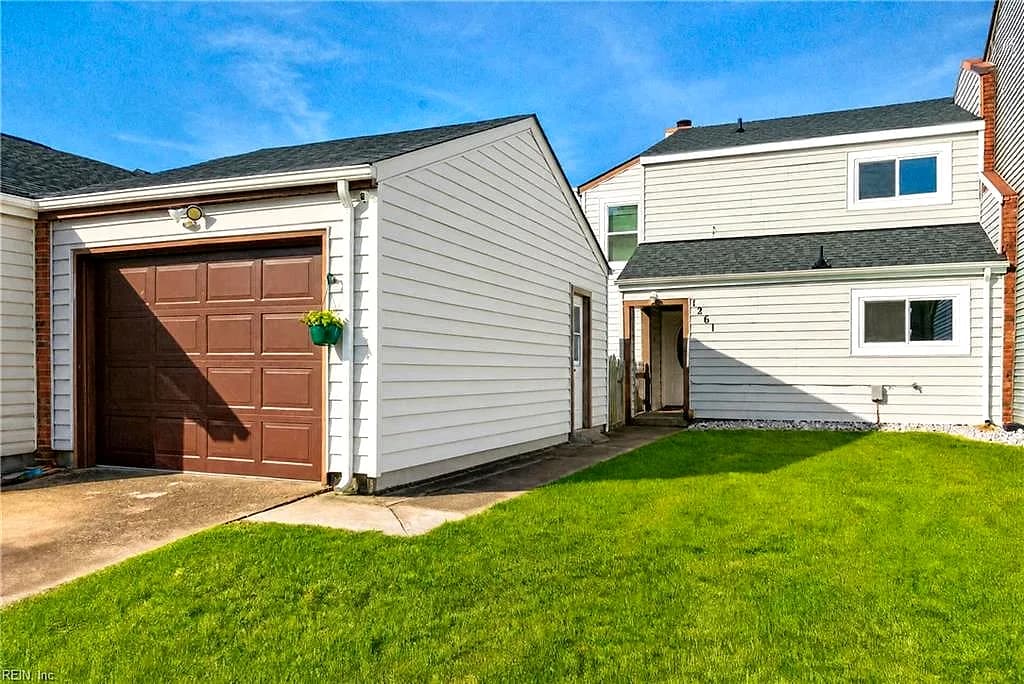 1261 Christian CT, VIRGINIA BEACH VA 23464 - Photo 2