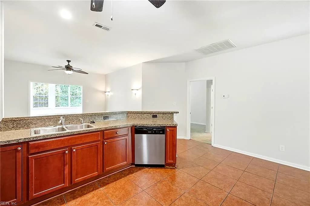 130 Lighthouse DR #98, PORTSMOUTH VA 23703 thumb 7