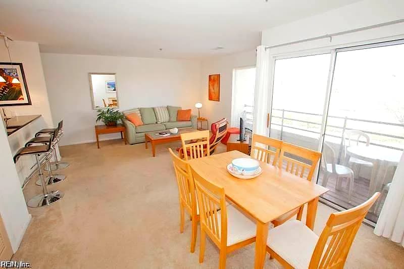 304 28th ST #202, VIRGINIA BEACH VA 23451 - Photo 3