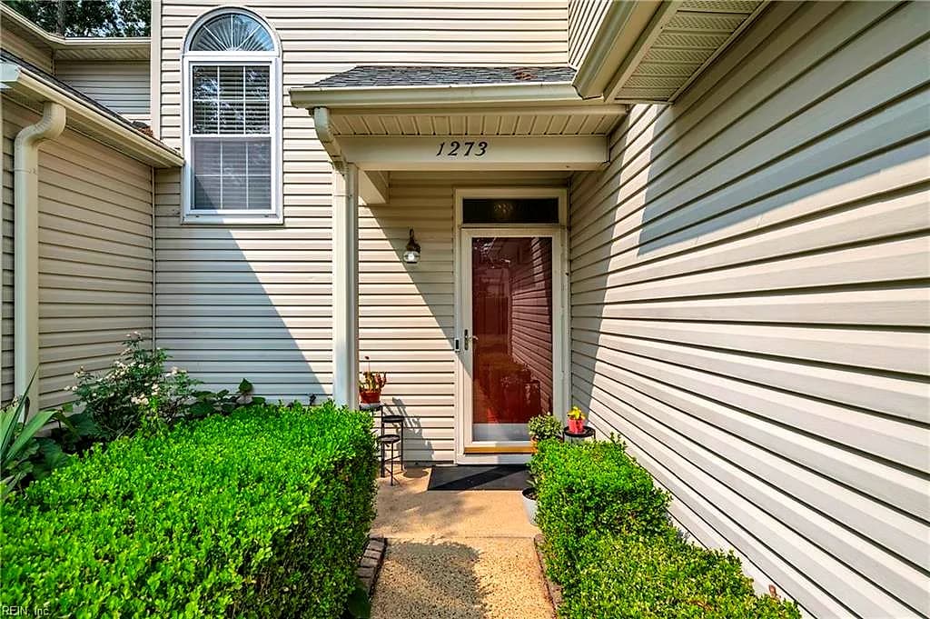 1273 Lake DR, NEWPORT NEWS VA 23602 - Photo 5