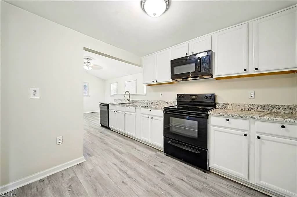 2948 E Little Creek RD, NORFOLK VA 23518 thumb 8