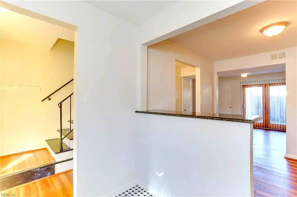 2220 Windom PL, VIRGINIA BEACH VA 23454 thumb 8