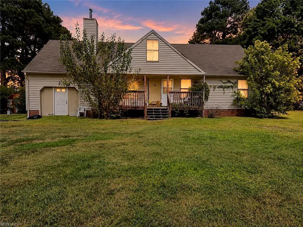 210 Oakwood AVE, SUFFOLK VA 23435 - Photo 2