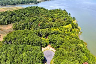 270 Lawnes Neck DR, SMITHFIELD VA 23430 thumb 7