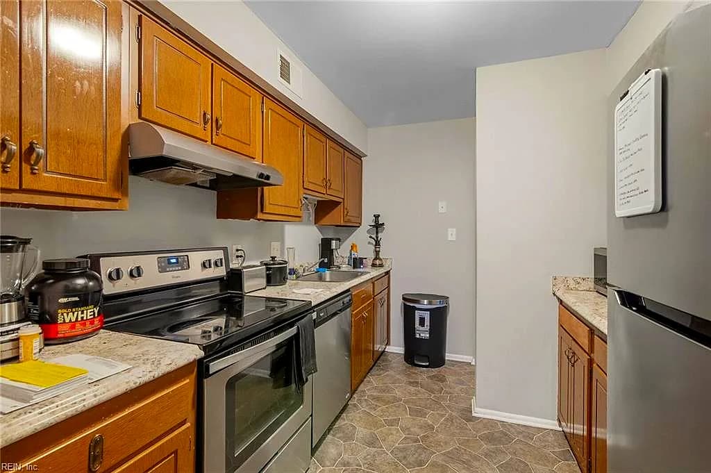 1525 Malibu PL, NEWPORT NEWS VA 23608 - Photo 4