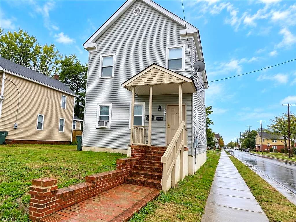 327 W 30th ST, NORFOLK VA 23508 - Photo 2