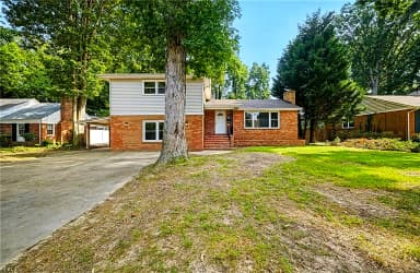 537 Hallmark DR, NEWPORT NEWS VA 23606 thumb 4
