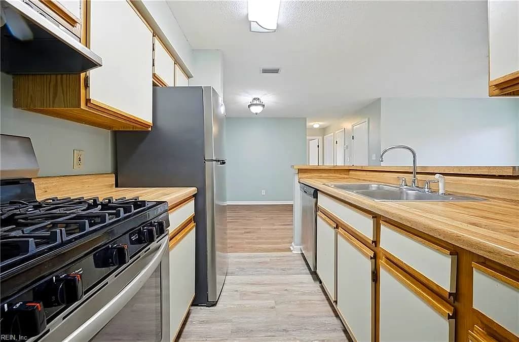 12632 Daybreak CIR, NEWPORT NEWS VA 23602 thumb 11