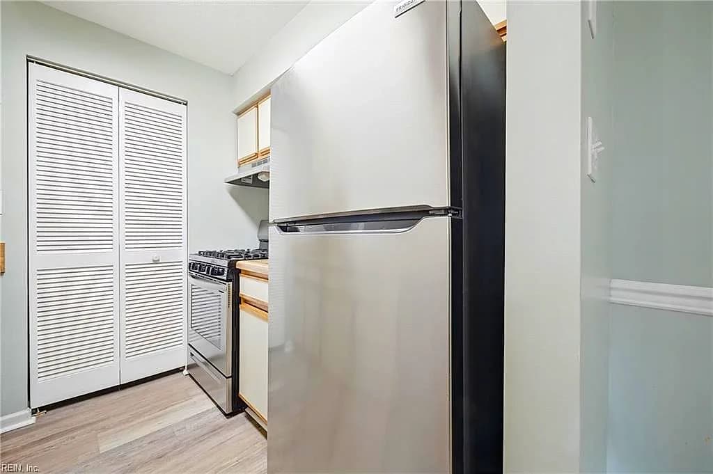 12632 Daybreak CIR, NEWPORT NEWS VA 23602 thumb 12