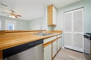 12632 Daybreak CIR, NEWPORT NEWS VA 23602 thumb 9