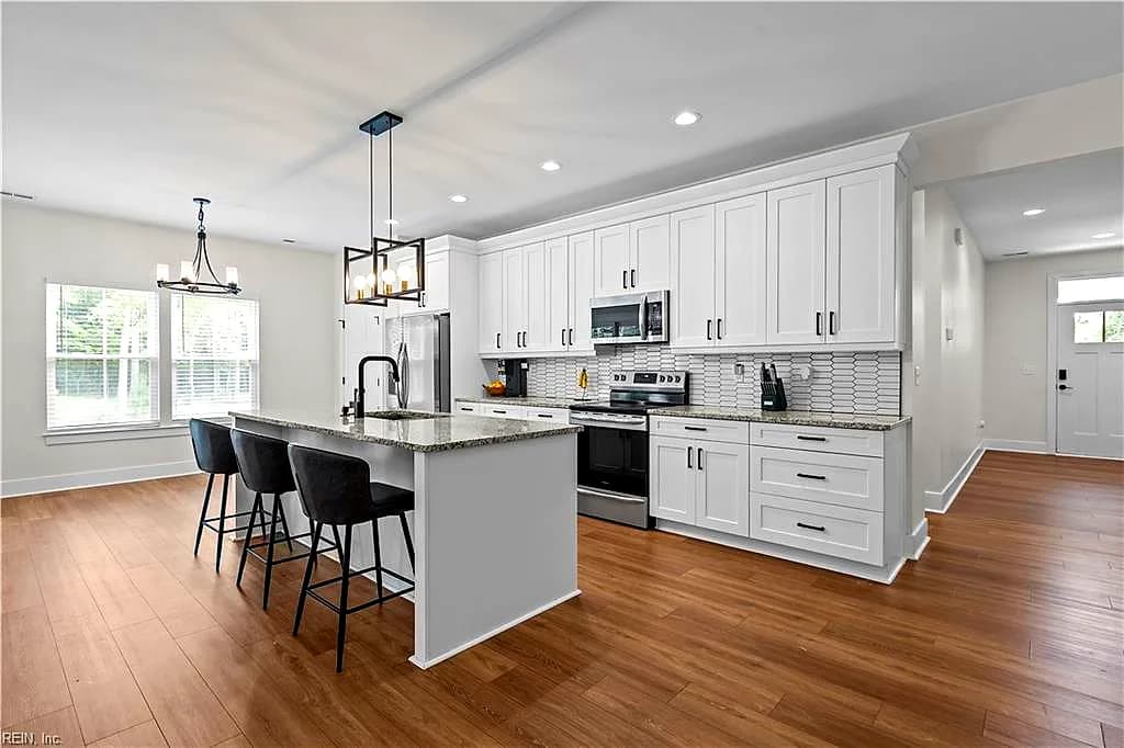 1734 Angus RD, HAYES VA 23072 - Photo 5