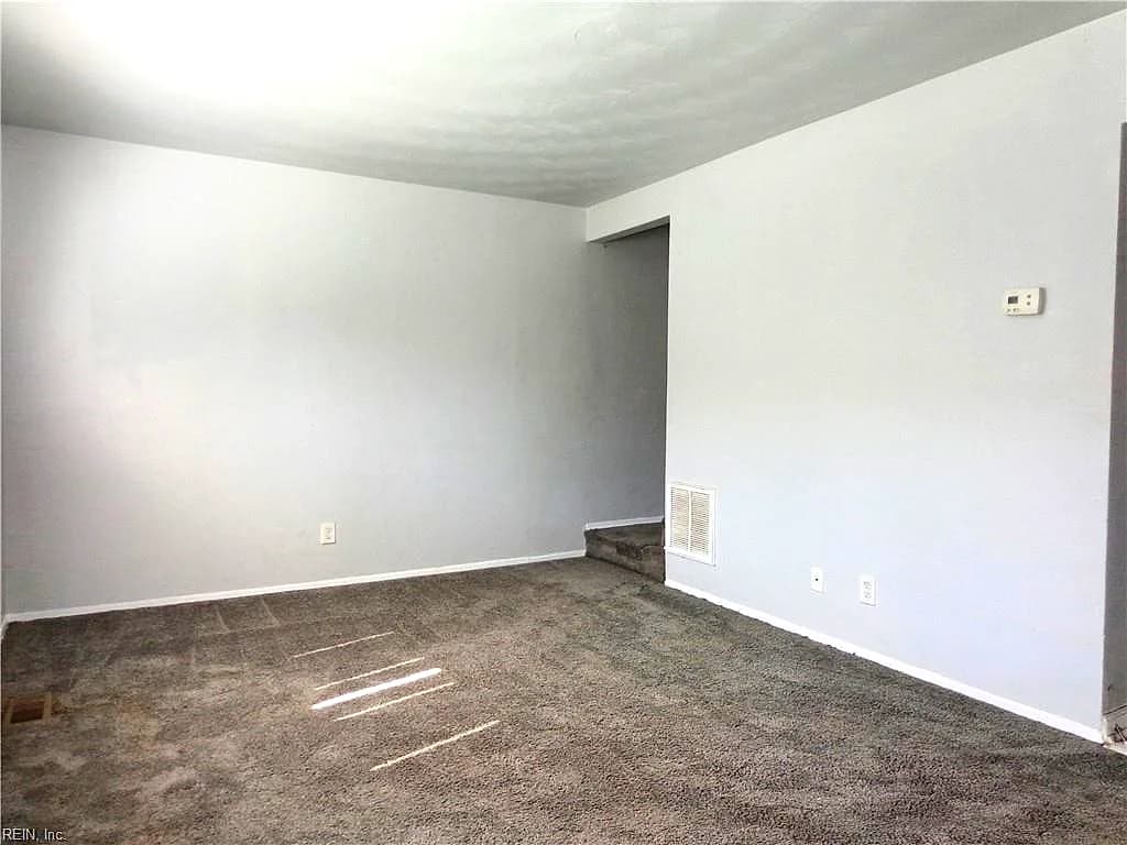 1625 W Pembroke AVE #4, HAMPTON VA 23661 thumb 6