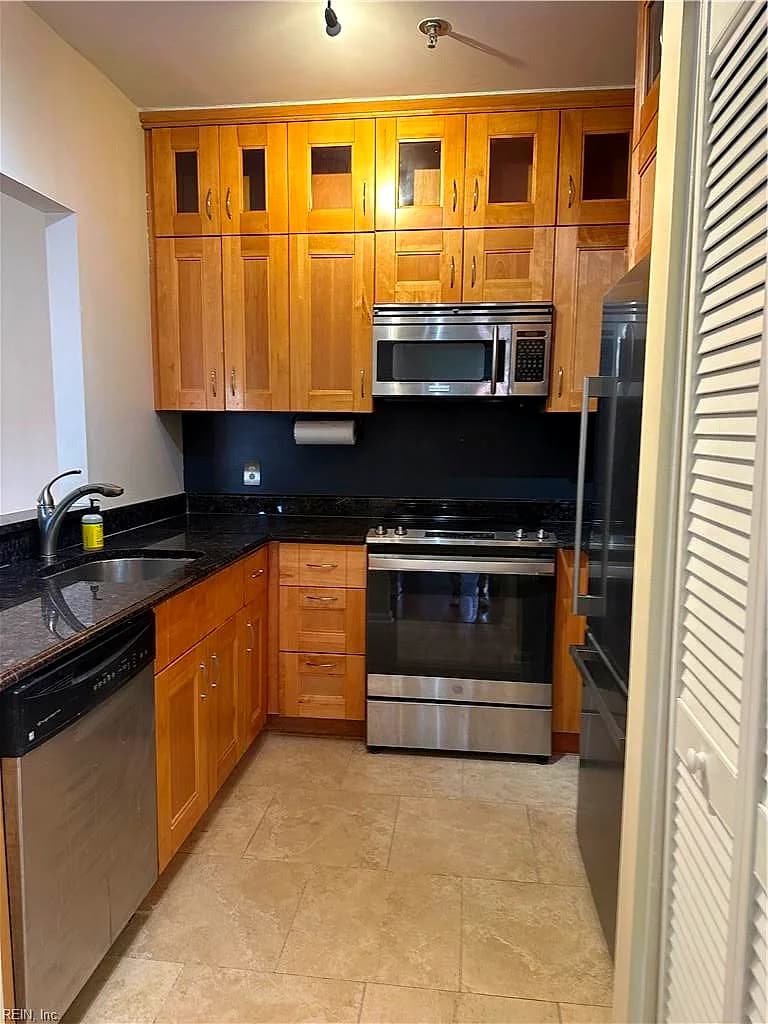 300 Yarmouth ST #327, NORFOLK VA 23510 thumb 11