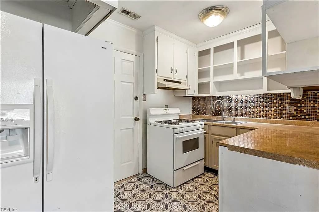 7702 Orcutt AVE, NEWPORT NEWS VA 23605 thumb 10