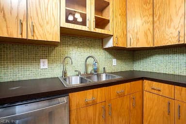 6242 Niagara CIR, NORFOLK VA 23509 thumb 9