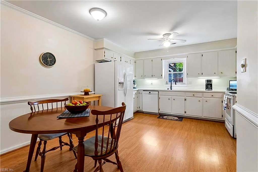 120 Sloane PL, NEWPORT NEWS VA 23606 - Photo 5