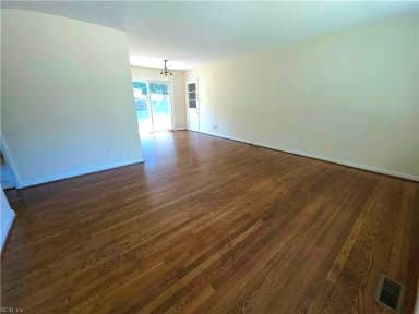 87 Kendall DR, NEWPORT NEWS VA 23601 thumb 3