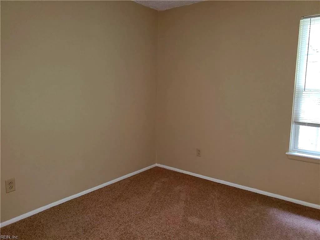 327 Thalia Station CT, VIRGINIA BEACH VA 23452 thumb 9