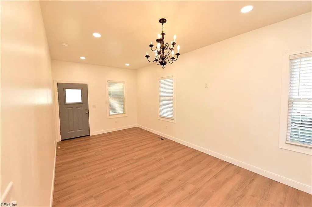 1301 W 37th ST, NORFOLK VA 23504 thumb 10