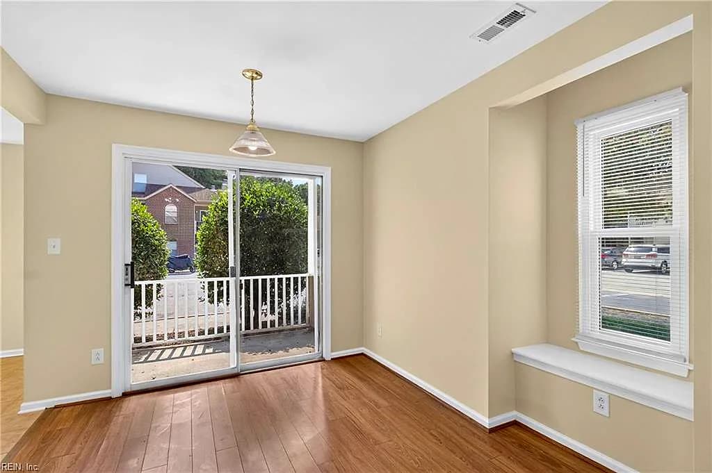504 Mary Robert LN, NEWPORT NEWS VA 23608 thumb 8
