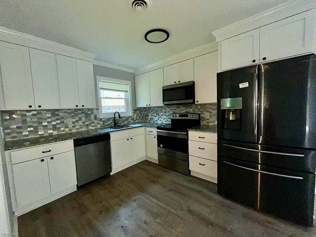 2209 Hilton CT, CHESAPEAKE VA 23324 thumb 8