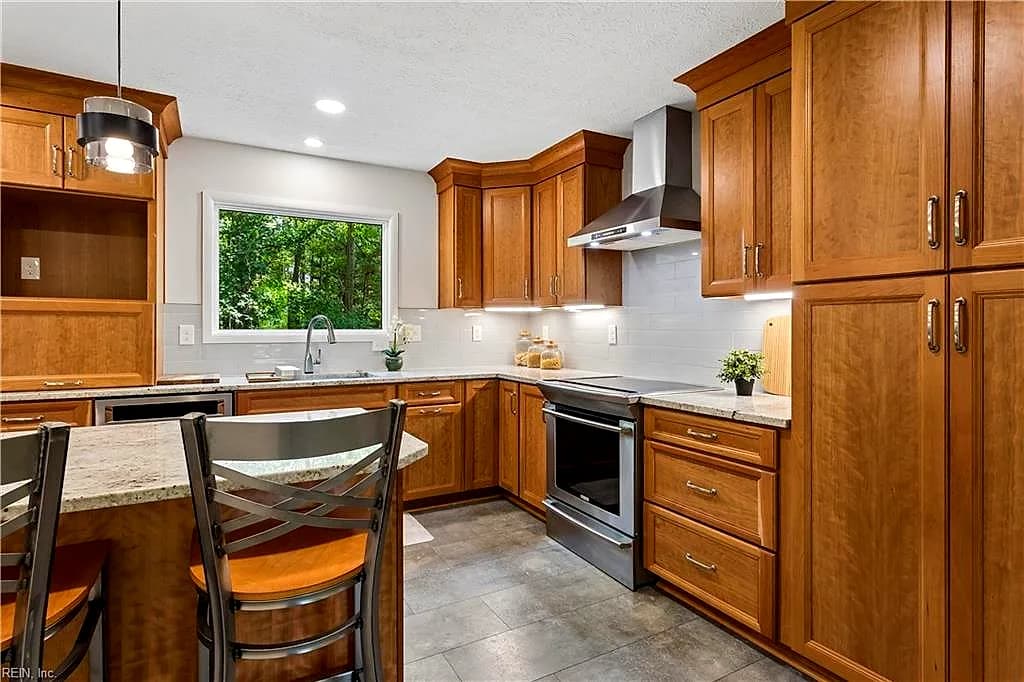 107 Brokenbridge RD, YORKTOWN VA 23692 thumb 8