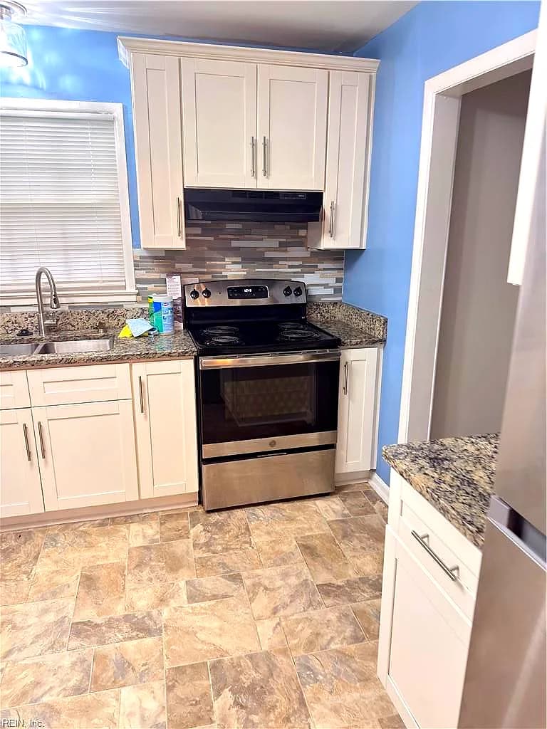 105 Janet DR, HAMPTON VA 23666 - Photo 4