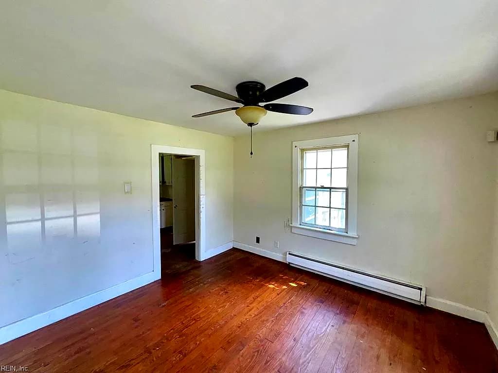 1307 Perry ST, CHESAPEAKE VA 23324 thumb 6