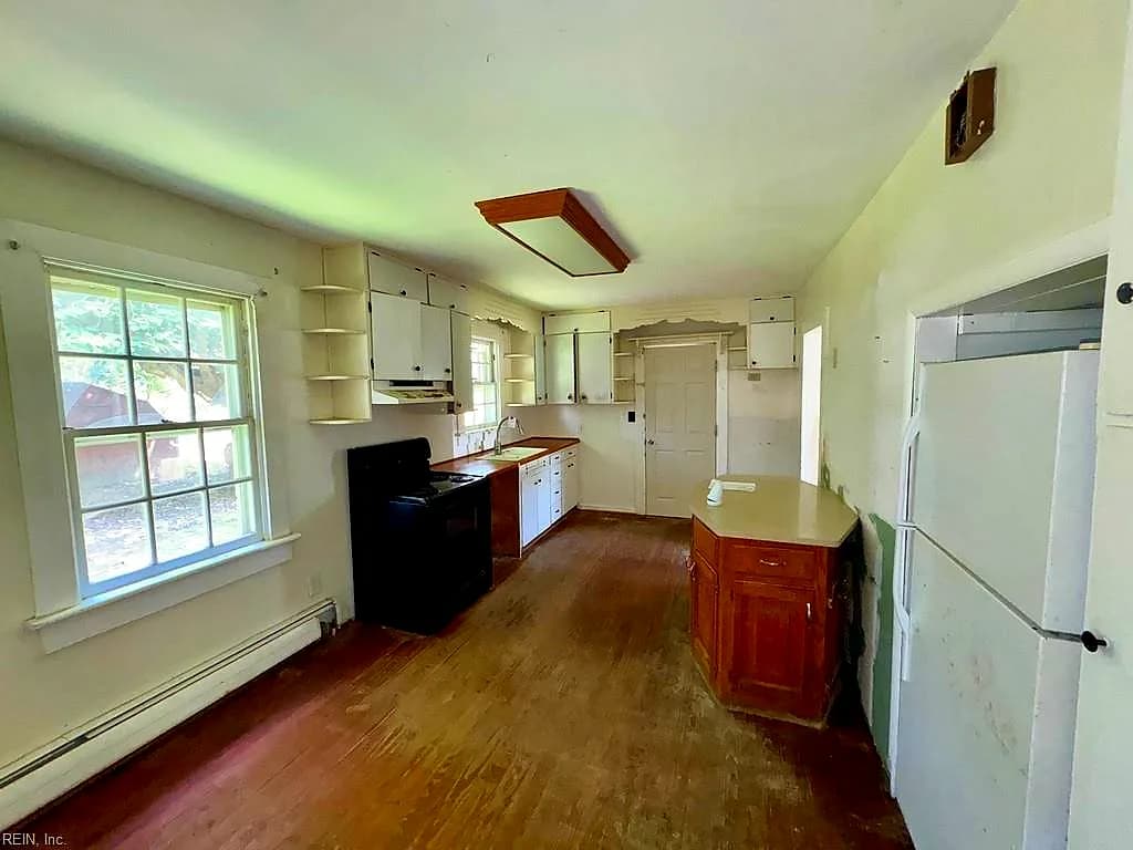 1307 Perry ST, CHESAPEAKE VA 23324 thumb 8