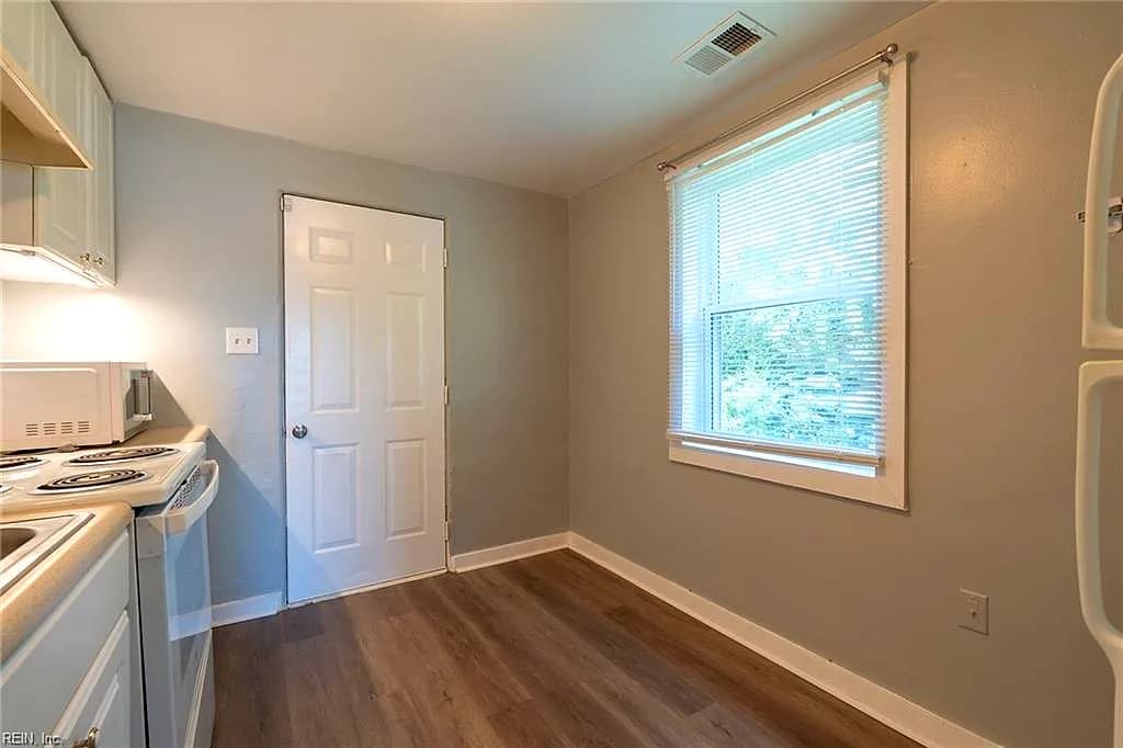1841A Riddle AVE, VIRGINIA BEACH VA 23454 - Photo 5