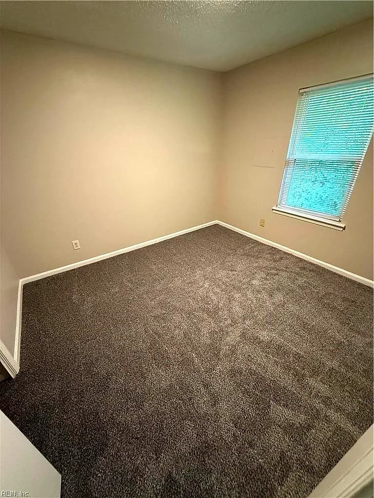13 Hedge LN #G, PORTSMOUTH VA 23701 thumb 8