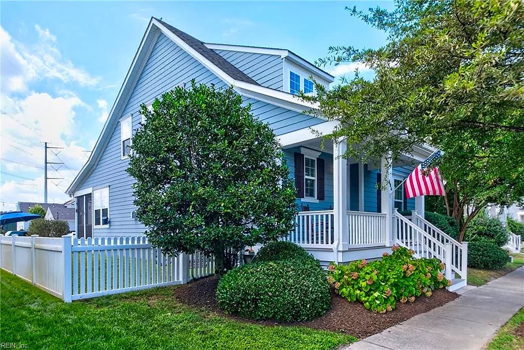 604 Colonel Byrd ST, CHESAPEAKE VA 23323 - Photo 3