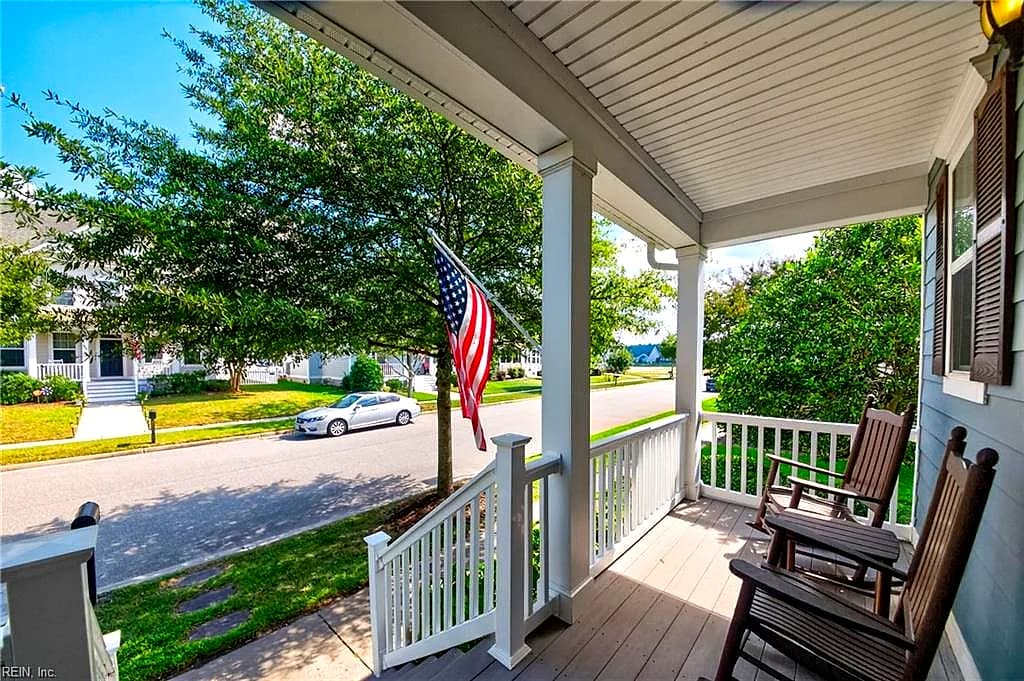 604 Colonel Byrd ST, CHESAPEAKE VA 23323 - Photo 4