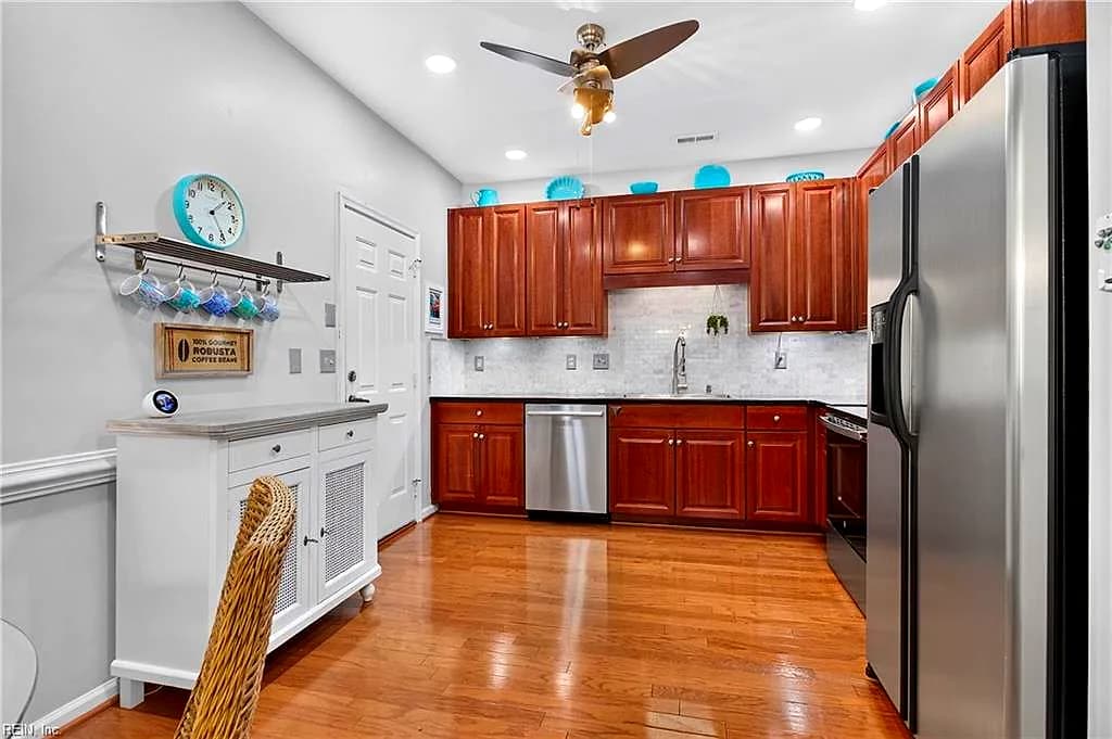 1081 Estates CT, PORTSMOUTH VA 23703 thumb 12