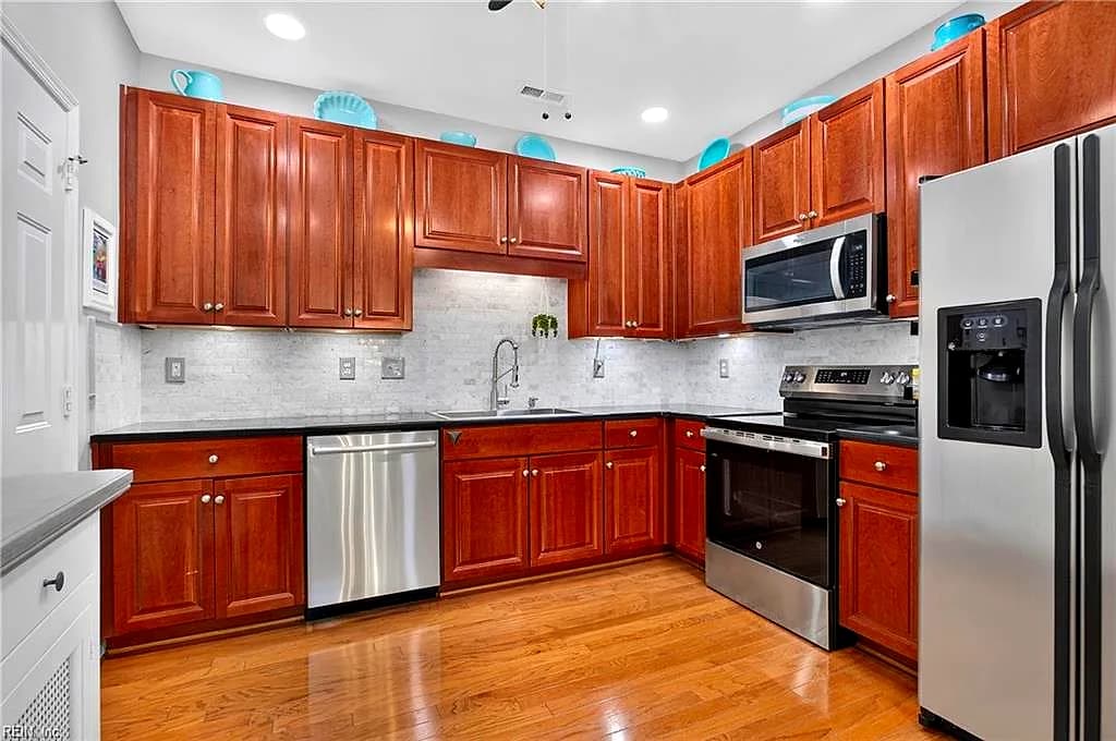 1081 Estates CT, PORTSMOUTH VA 23703 thumb 10