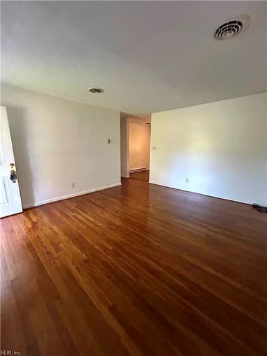 303 Hunts Neck RD, POQUOSON VA 23662 thumb 6