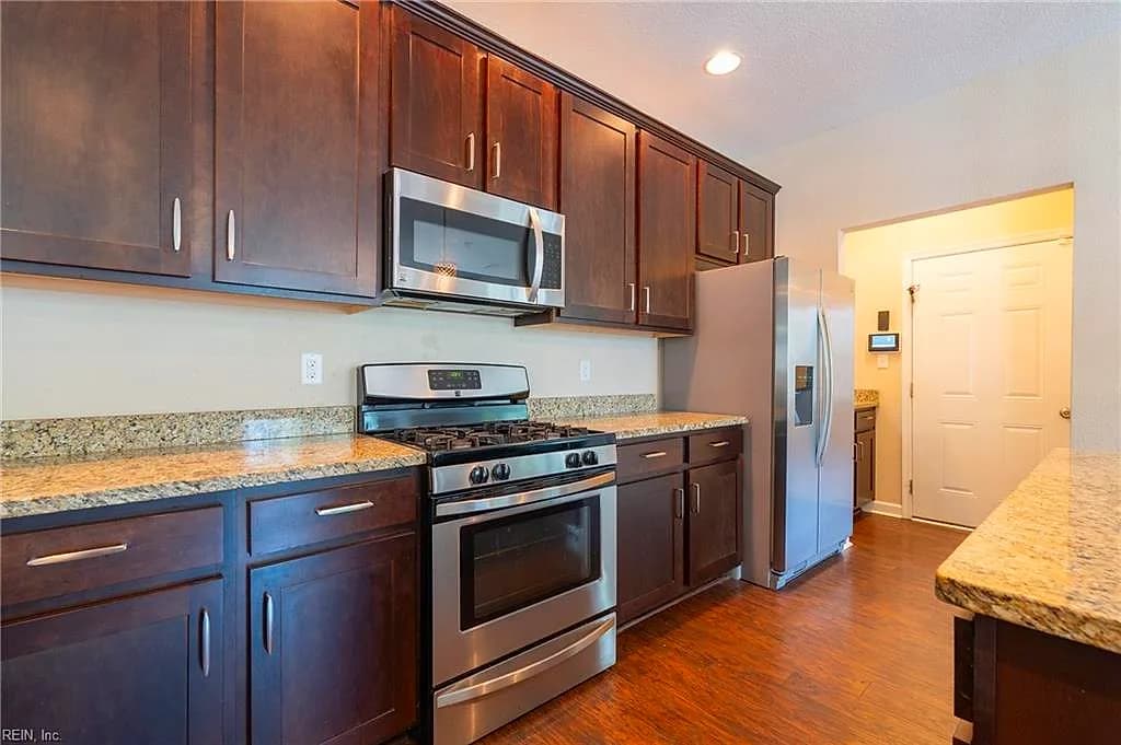 302 Milton CT, PORTSMOUTH VA 23701 thumb 7