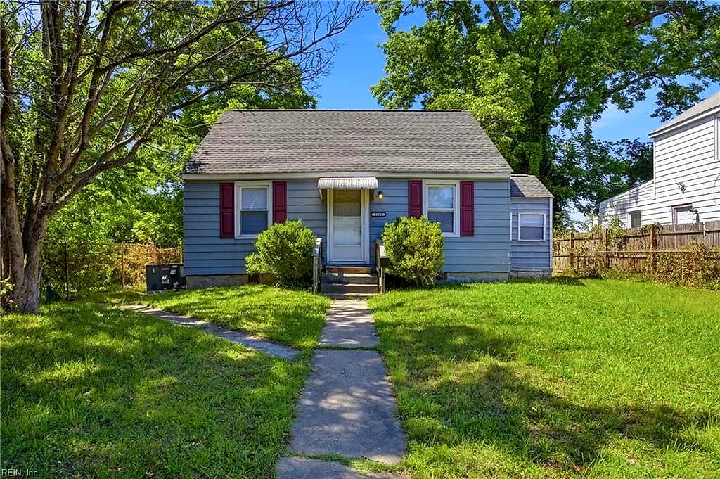 1245 17th ST, NEWPORT NEWS VA 23607 - Photo 2