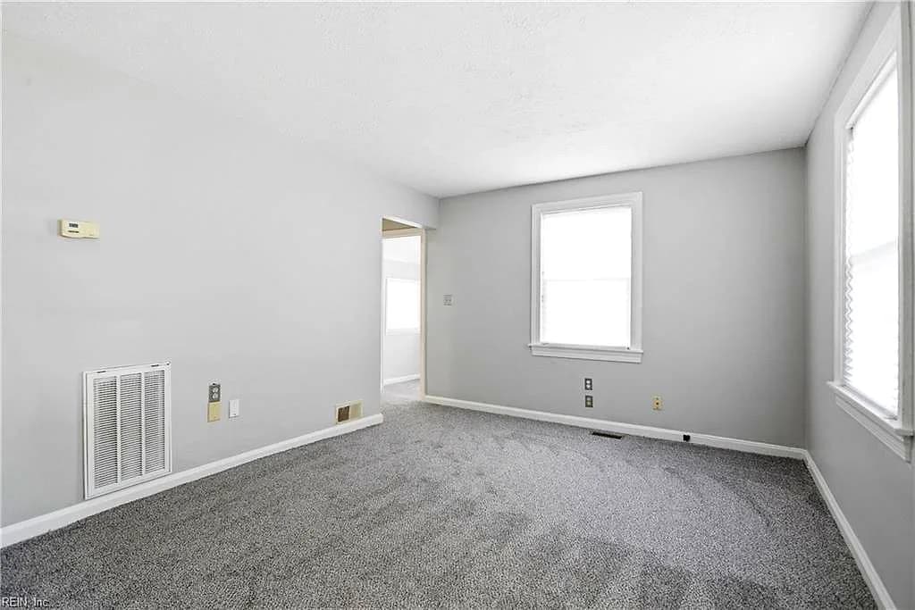 1245 17th ST, NEWPORT NEWS VA 23607 - Photo 4