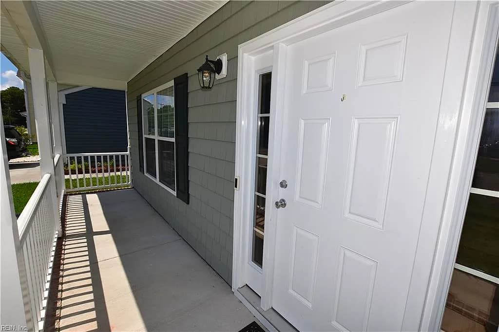1323 Ferry Point RD, VIRGINIA BEACH VA 23464 - Photo 4