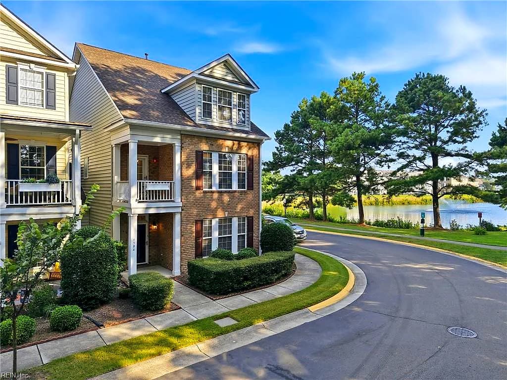 4504 Willow Croft DR, VIRGINIA BEACH VA 23462 - Photo 2