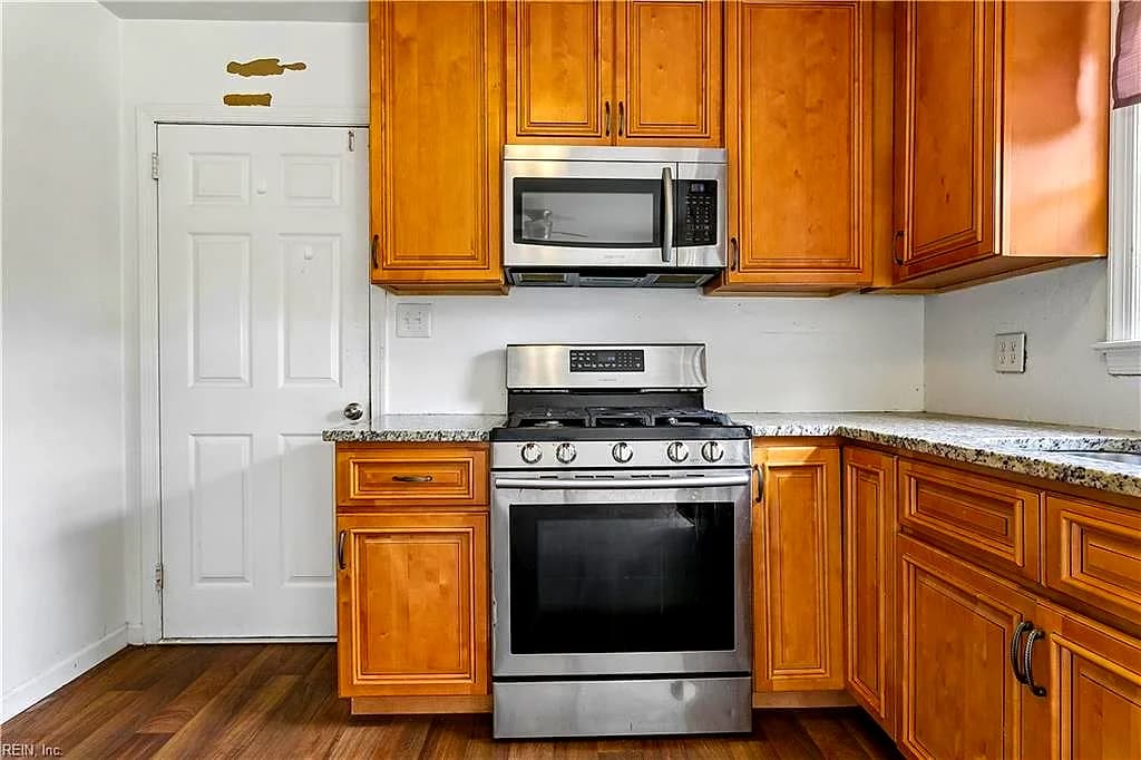226 Menchville RD, NEWPORT NEWS VA 23602 thumb 11