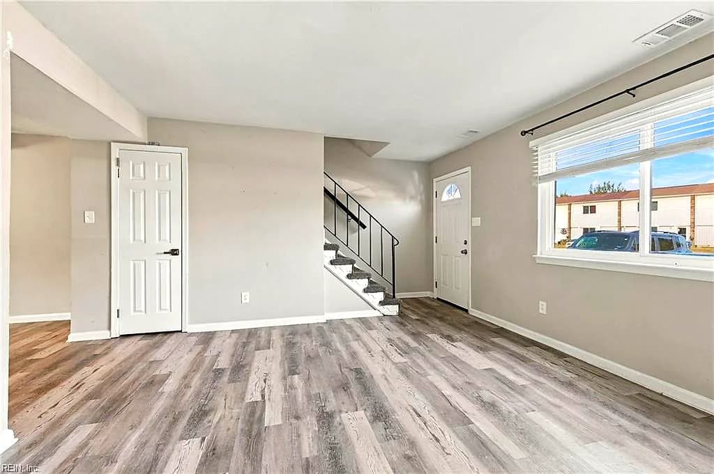 1309 Green Cedar LN, VIRGINIA BEACH VA 23453 - Photo 5