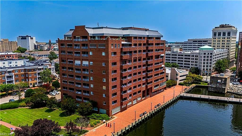 215 Brooke AVE #311, NORFOLK VA 23510 - Photo 3