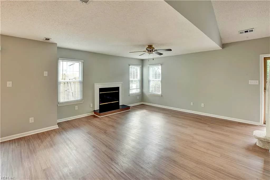 5029 Heathglen CIR, VIRGINIA BEACH VA 23456 thumb 6
