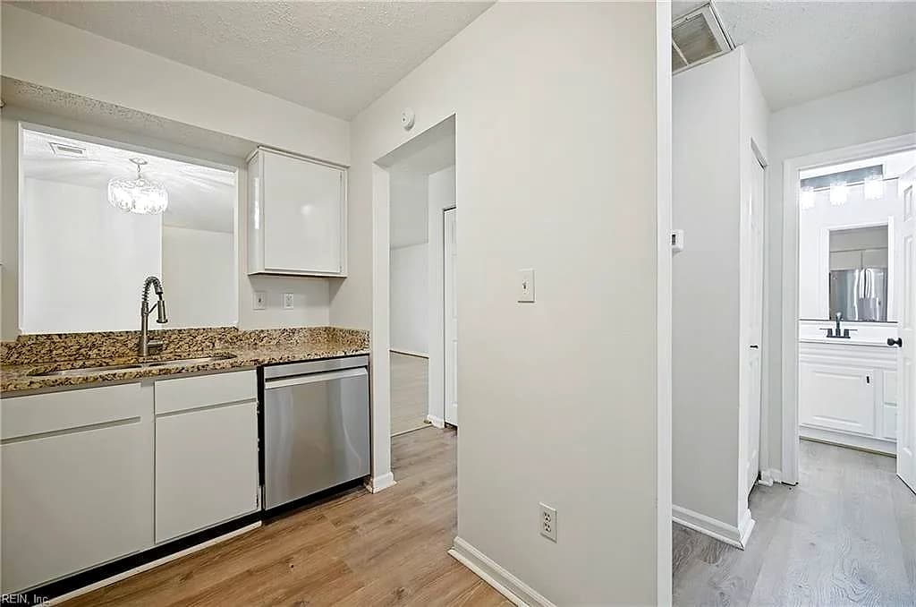1114 Vermilya CT, VIRGINIA BEACH VA 23454 thumb 11